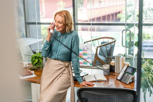 HP Poly Edge E550 IP Phone and PoE-enabled