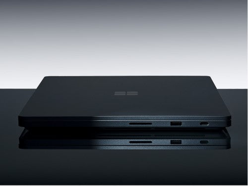 Microsoft Surface Laptop Ultra NVIDIA RTX Spark N1X 15" Touchscreen 32 GB LPDDR5x-SDRAM 1 TB SSD Wi-Fi 7 (802.11be) Windows 11 Pro Black