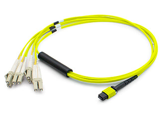 AddOn Networks 3m MPO - 4xLC InfiniBand/fibre optic cable 118.1" (3 m) MPO/MTP LC Yellow