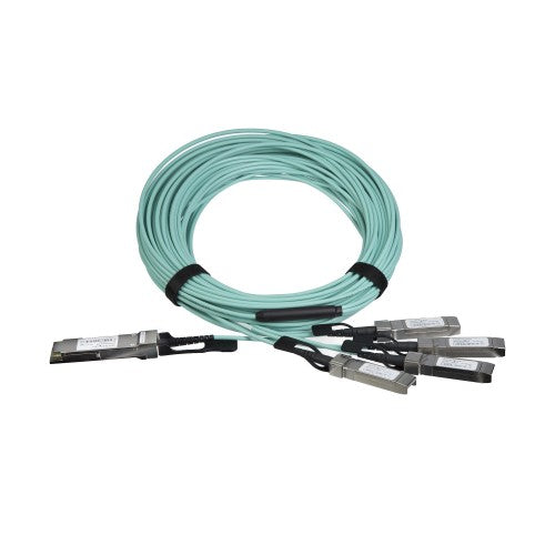 StarTech.com QSFP4X10AO15 InfiniBand/fibre optic cable 590.6" (15 m) QSFP+ 4x SFP+ Black
