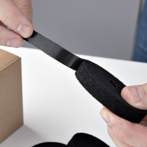 StarTech.com HKLP15054PK cable organizer Universal Hook & loop cable tie Black 4 pc(s)
