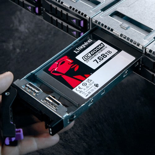 Kingston Technology DC600M 7.68 TB 2.5" Serial ATA III 3D TLC NAND