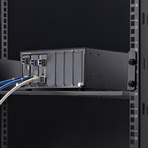 StarTech.com MCM7-MEDIA-CHASSIS network equipment chassis Black