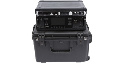 SKB 3I-2217M124U rack cabinet 4U Freestanding rack Black