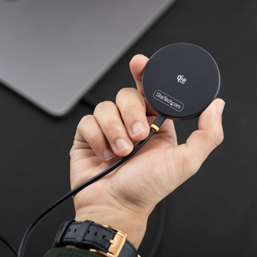 StarTech.com 1PB-WIRELESS-CHARGER mobile device charger Smartphone Black USB Wireless charging Indoor