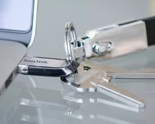 SanDisk Ultra Flair USB flash drive 256 GB USB Type-A 3.2 Gen 1 (3.1 Gen 1) Black, Silver