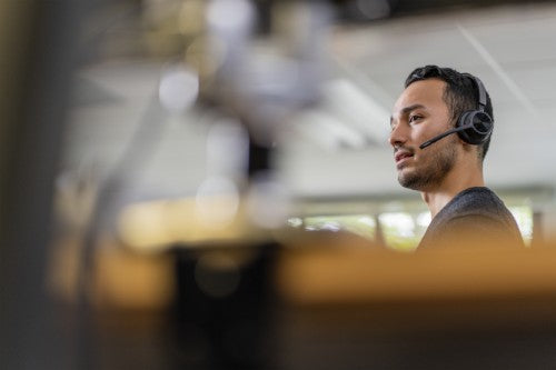 HP Poly Voyager 4310 USB-A Headset +BT700 dongle TAA