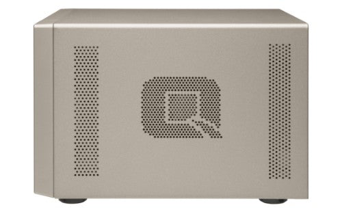 QNAP TVS-873e NAS Tower AMD Embedded R-Series SoC RX-421BD 4 GB DDR4 QNAP Turbo System Gold