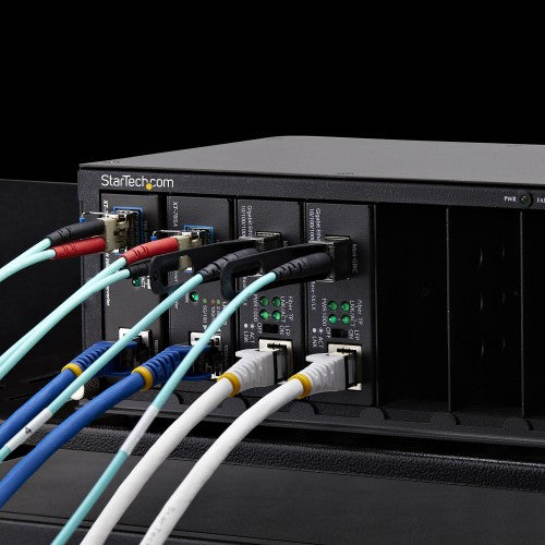 StarTech.com MCM7-MEDIA-CHASSIS network equipment chassis Black