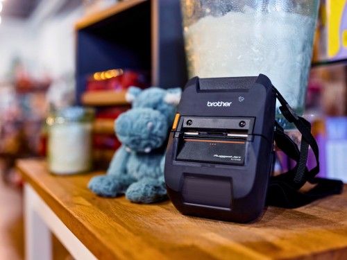Brother RJ-3235B-LCP label printer Direct thermal 203 x 203 DPI 127 mm/sec Wireless Bluetooth