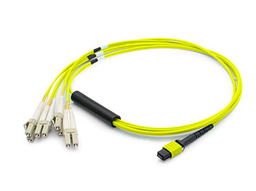 AddOn Networks ADD-MPO-4LC3M9SMF InfiniBand/fibre optic cable 118.1" (3 m) MPO/MTP LC Yellow